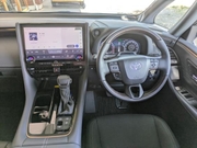 新入庫! トヨタ アルファード Z 7人乗り リムジン那覇空港個別無料送迎(最大7人まで)! ※諸事情等により、リムジン以外での送迎になる場合もあり画像