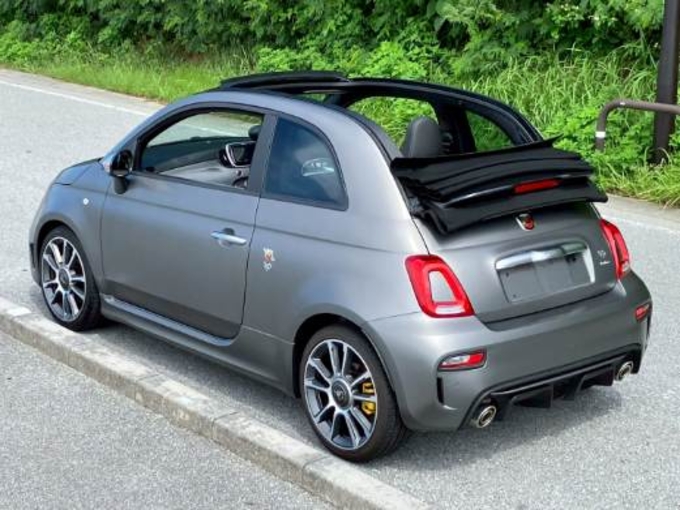 新入庫! アバルト 595Cツーリズモ ソフトトップカブリオレ リムジン那覇空港個別無料送迎(最大7人まで)! ※諸事情等により、リムジン以外での送迎になる場合もあり画像