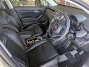 新入庫! フィアット 500X(チンクエチェント・エックス) 5人乗り リムジン那覇空港個別無料送迎(最大7人まで)! ※諸事情等により、リムジン以外での送迎になる場合もあり画像