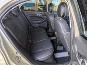 新入庫! フィアット 500X(チンクエチェント・エックス) 5人乗り リムジン那覇空港個別無料送迎(最大7人まで)! ※諸事情等により、リムジン以外での送迎になる場合もあり画像