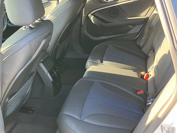 新入庫! BMW218d グランクーペ Mスポーツ リムジン那覇空港個別無料送迎(最大7人まで)! ※諸事情等により、リムジン以外での送迎にな画像